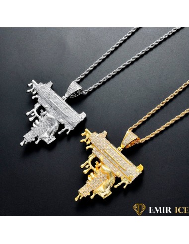 COLLIER PENDENTIF UZI SUPREME GUN ou a consommer sur place